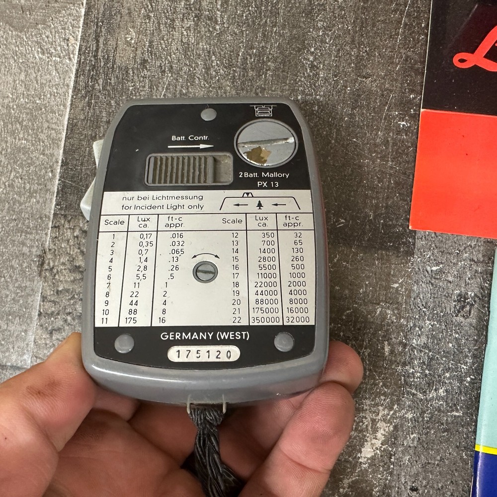 Gossen Lunasix Electronic Exposure Light Meter - With Box