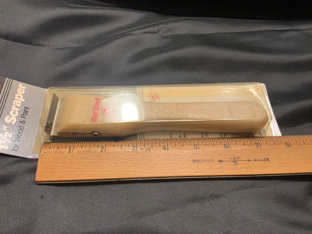 Vintage Red Devil 1 1/2 inch Scraper 3040 USA