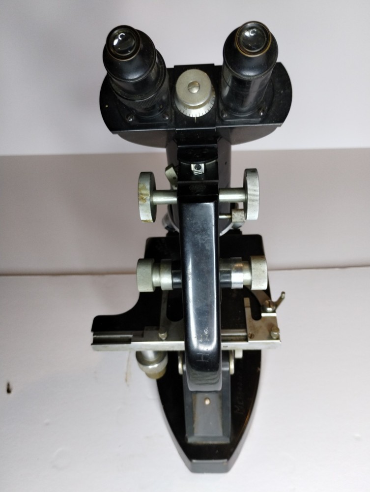 Antique ERNST LEITZ WETZLAR Stereo Look Microscope With Box