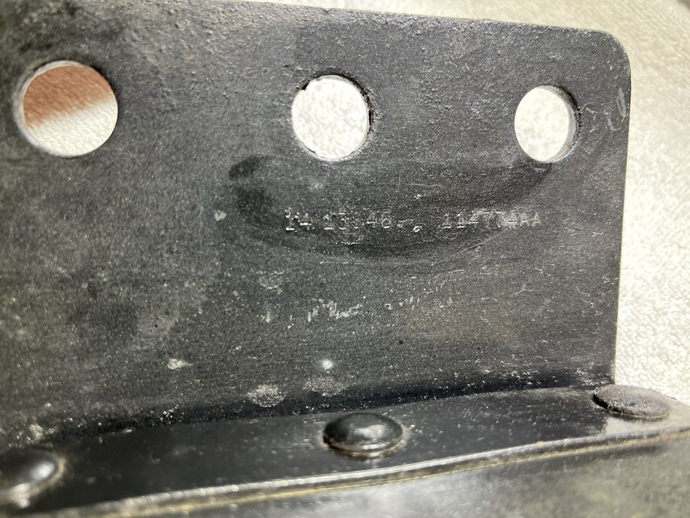 Peterbilt 359 exhaust bracket 14-13846