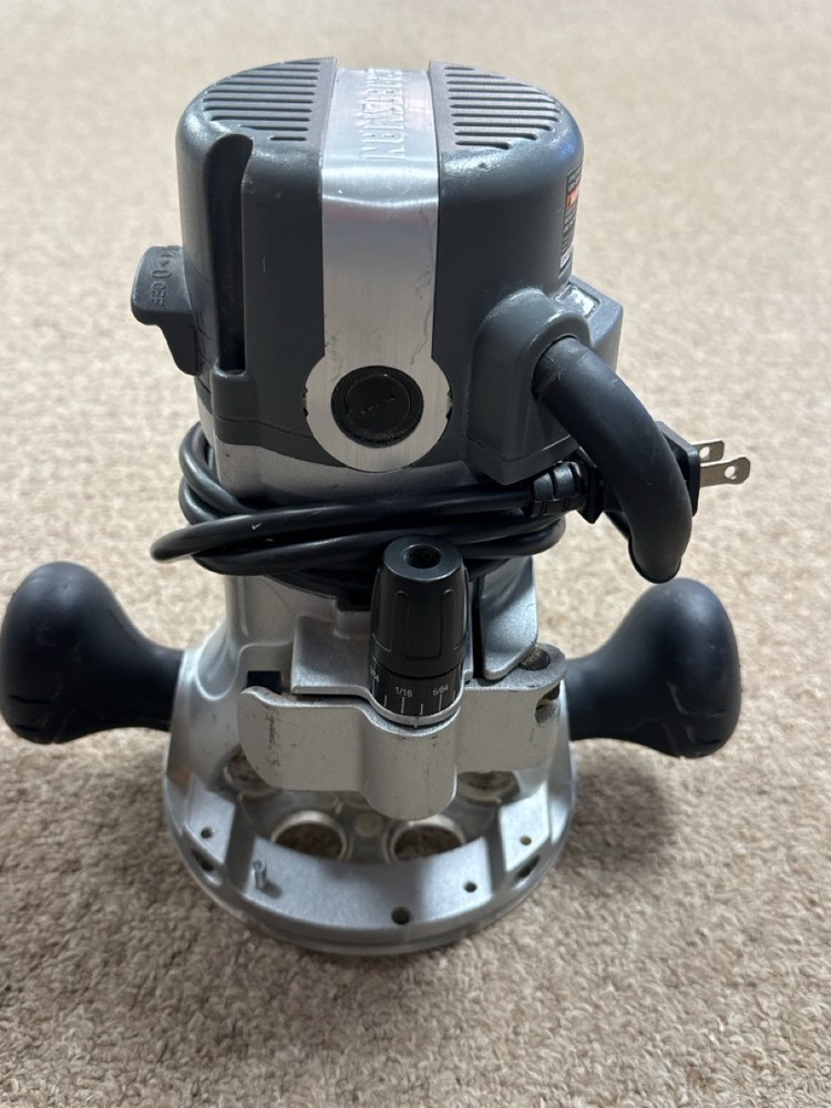 The Craftsman Fixed Base Router (TDW039362)