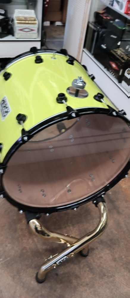Tambora Herch 20x24