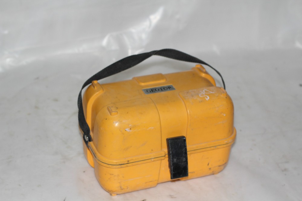 GEOTOP AUTOMATIC LEVEL MODEL G24E WITH CASE
