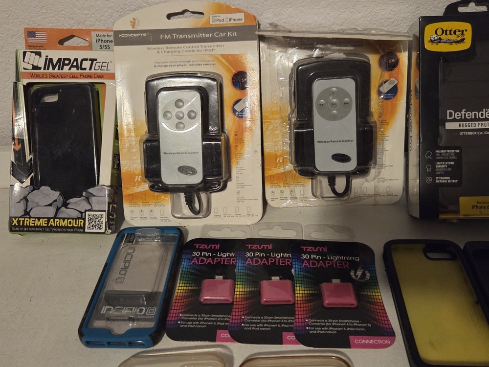 IPhone cases 4,5,6,15 &FM TRANSMITTER CAR KIT FOR IPOD 30 pin converter 4 to 5