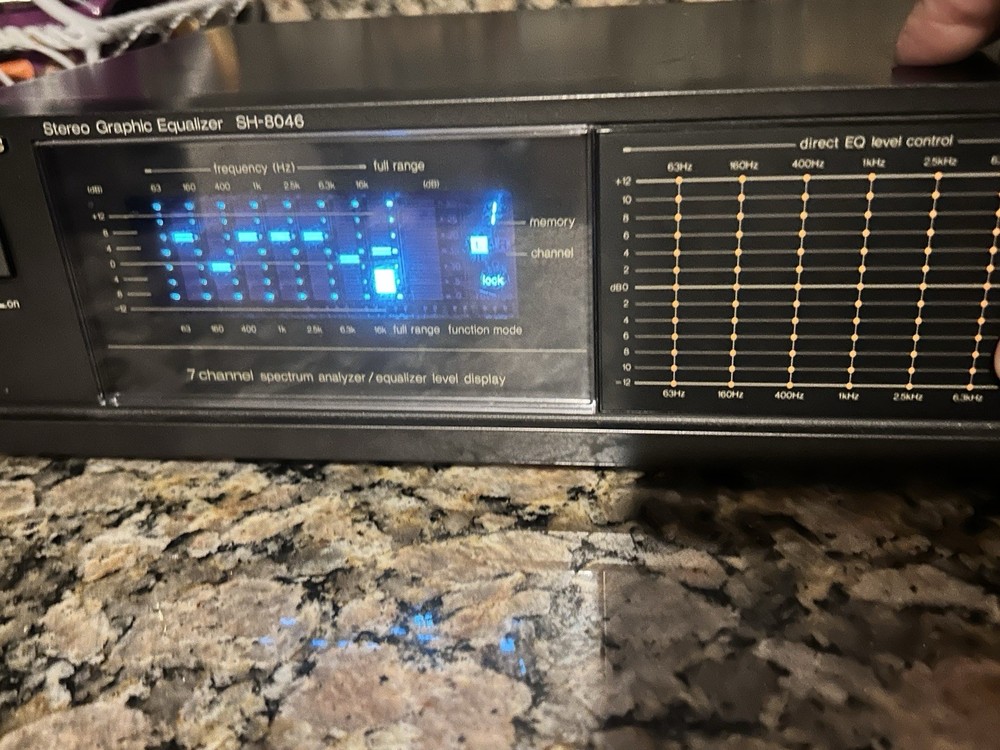 VTG Technics Stereo Graphic Equalizer TouchPad Spectrum analyzer Japan 80s Works