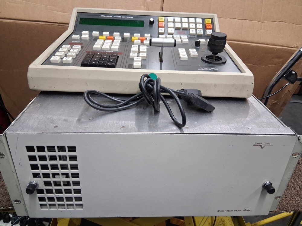 Grass Valley Group DPM 700 Digital Analog Streamline Effects