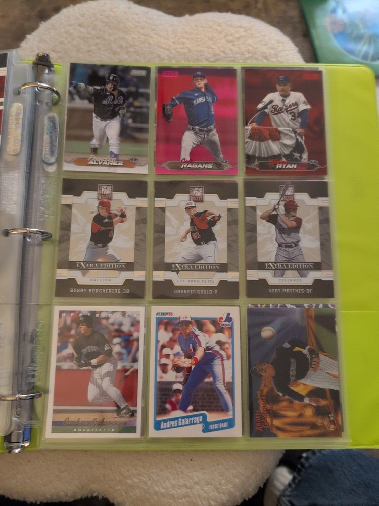 Baseball Card Light Binder 18 Pages