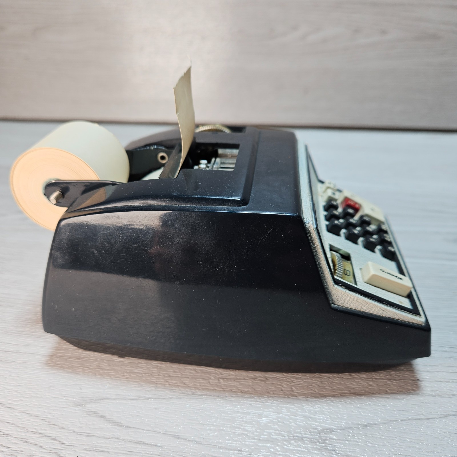 Vintage Commodore 202 Novelty Adding Machine Transistor AM Radio 60s 70s WORKS