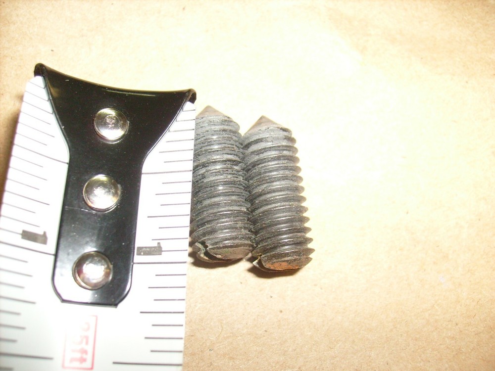 HP 202A Low Frequency Function Generator Hewlett Packard - 2 ORIGINAL CASE SCREW