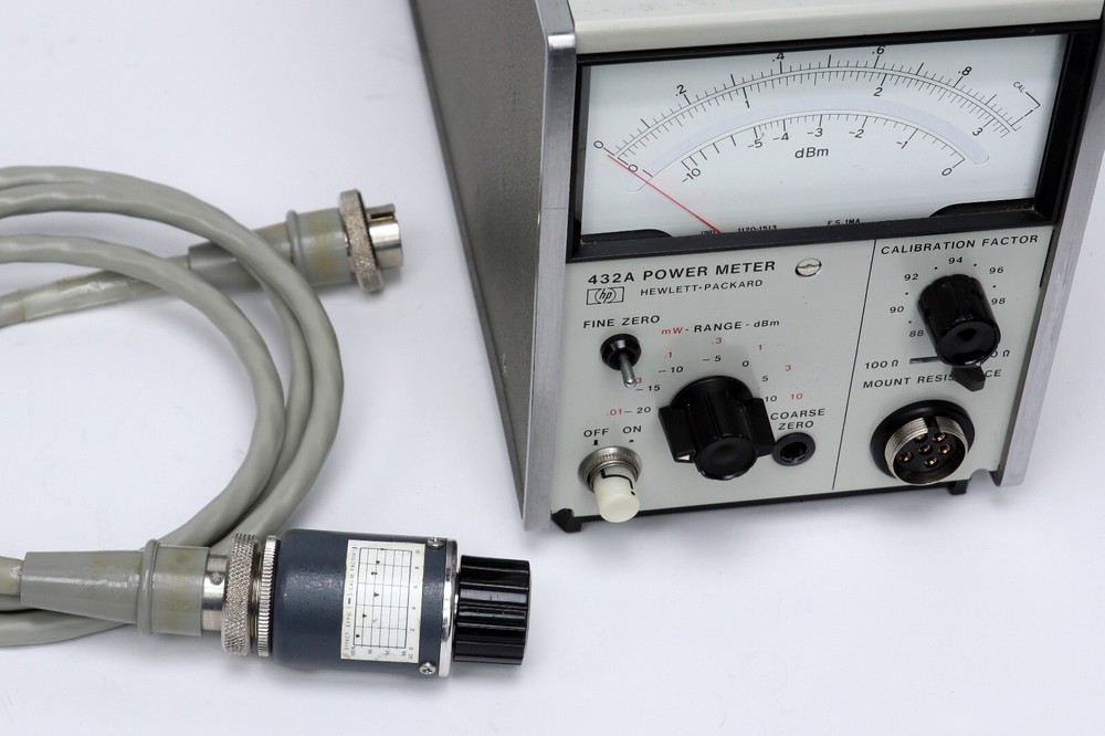 HP / Keysight 432A Power Meter with 478A Thermistor Mount & Cable