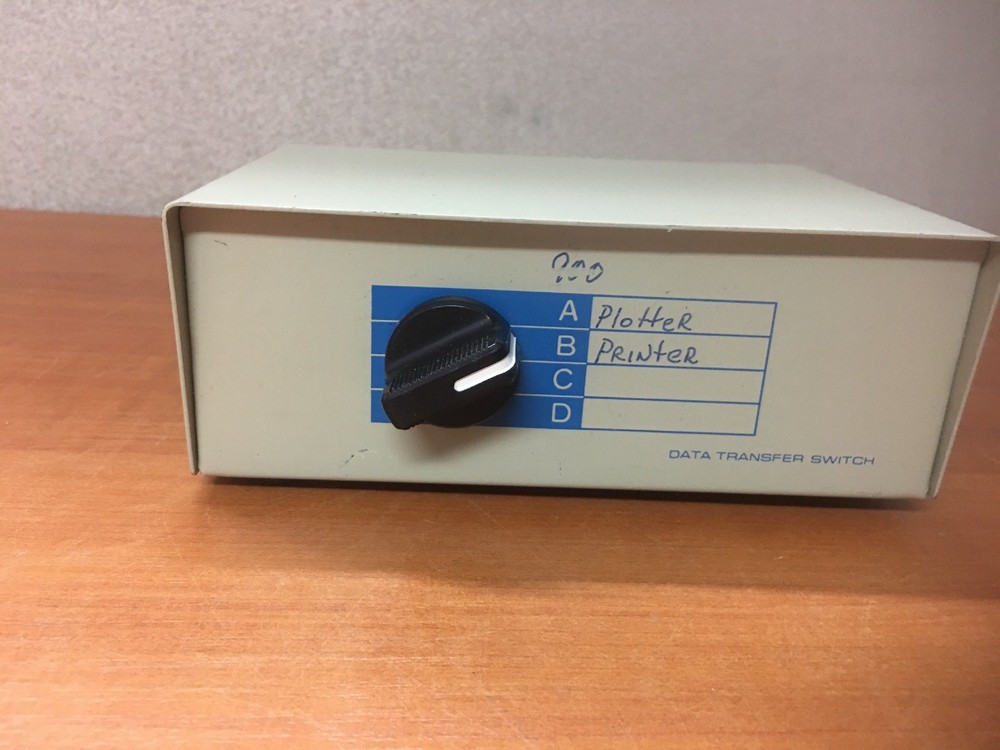 Manhattan Data Transfer Switch A/B/C/D VINTAGE !! FREE Shipping !!!