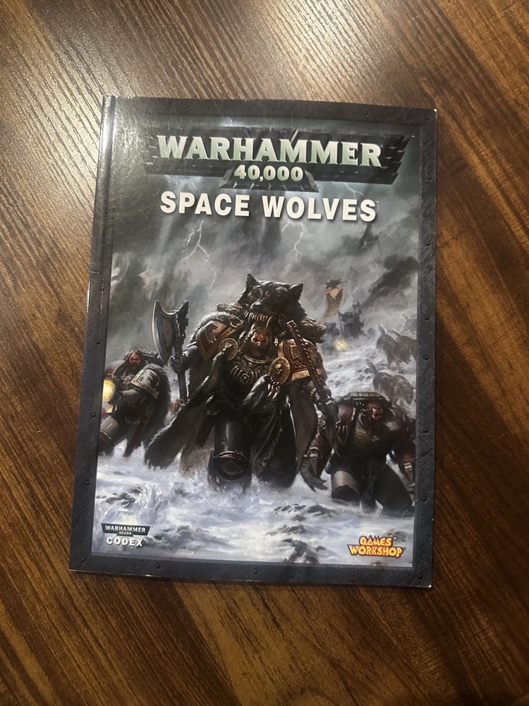 Warhammer 40K Codex Space Wolves  Softcover 5th Edition  (2009)