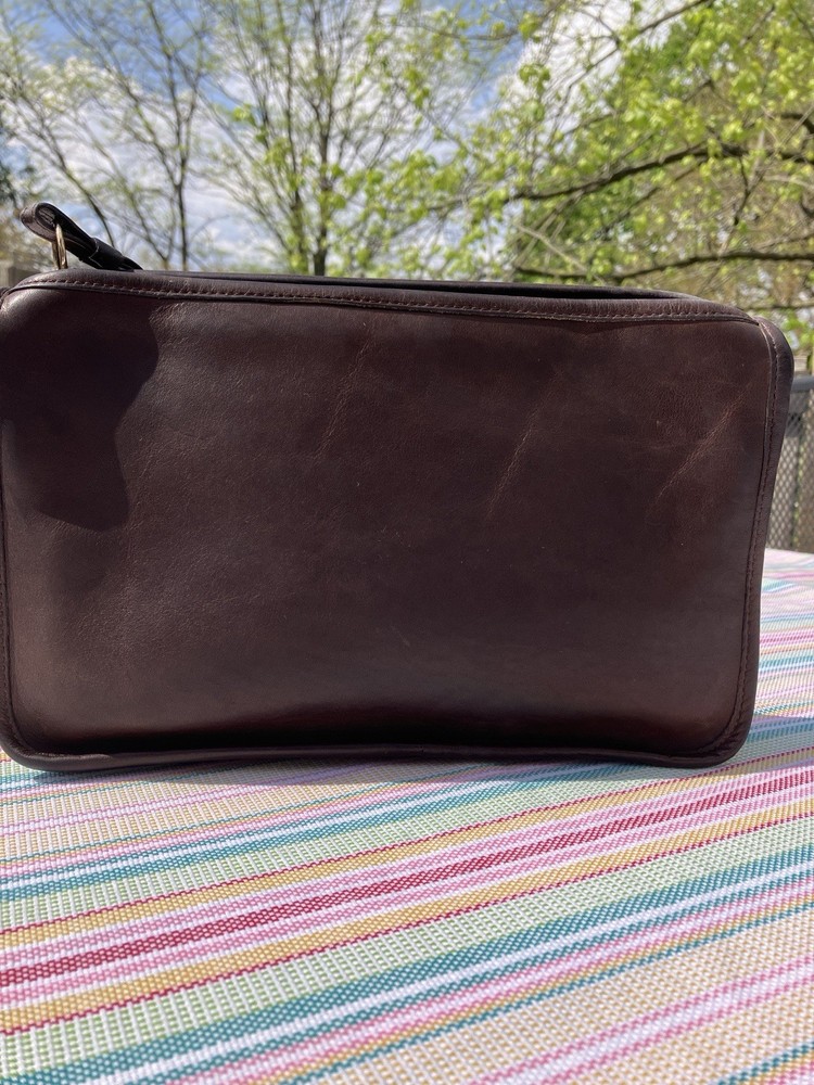 Coach Basic Bag/Clutch Brown Leather, MISSING Crossbody Strap