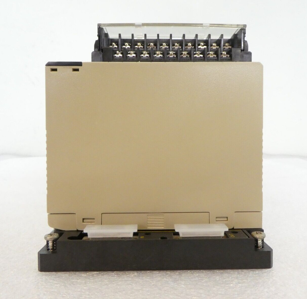 Omron C200H Programmable Logic Controller PLC Sysmac C200H-MR431 Working Surplus