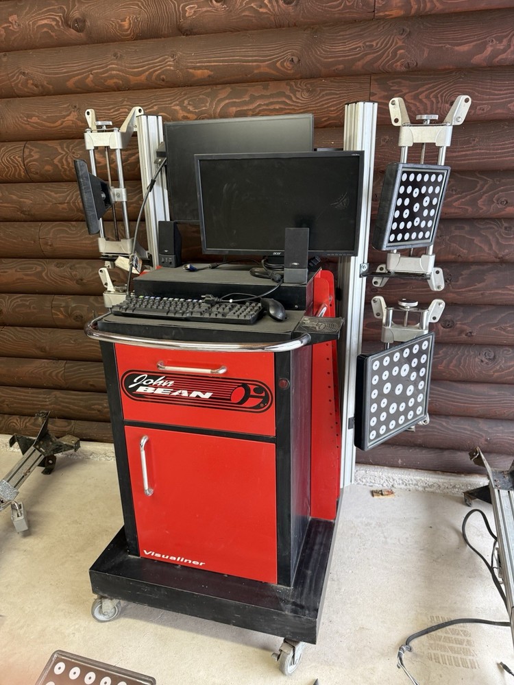 Snap on/ John Bean EEWA550A Wheel Aligner System With Accessories ￼