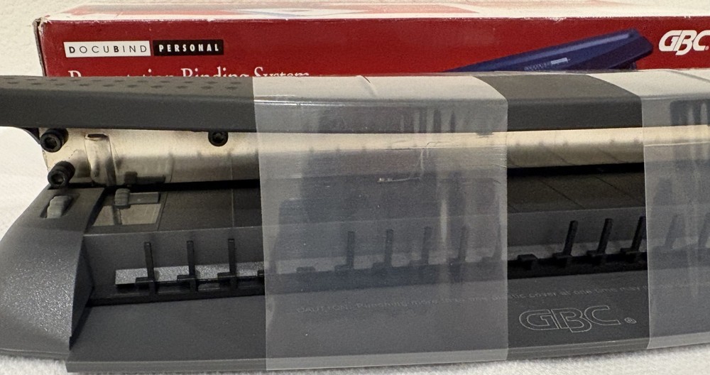 GBC - Docubind Personal Presentation Binding System w/Original Box & Packaging
