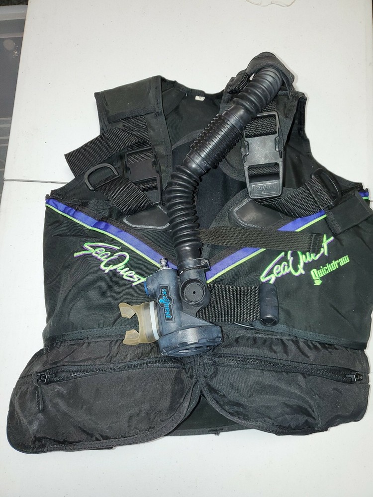 Small SeaQuest quick draw vest with Intergrated Weight System.