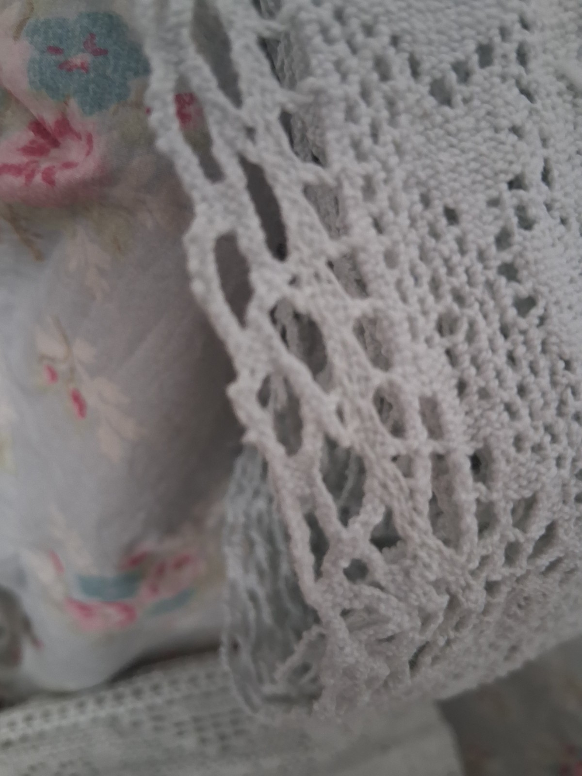 10 yds Rachel Ashwell Shabby Chic Crochet Cluny Rose Lace Teal /tablecloth duvet