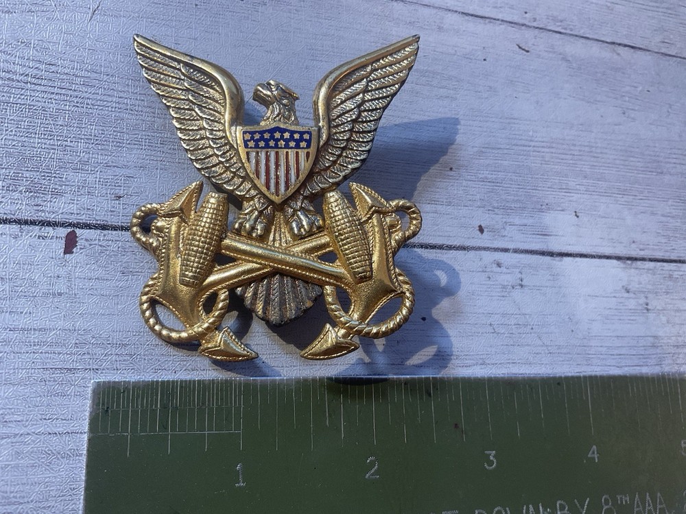 ORIGINAL WWII ATS VISOR CAP BADGE