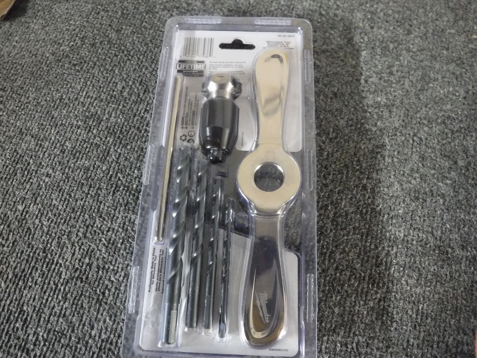 *NEW* Milwaukee SAE Tap and Die Set w/Hex-LOK 2-in-1 Handle 15-Piece 49-22-5602