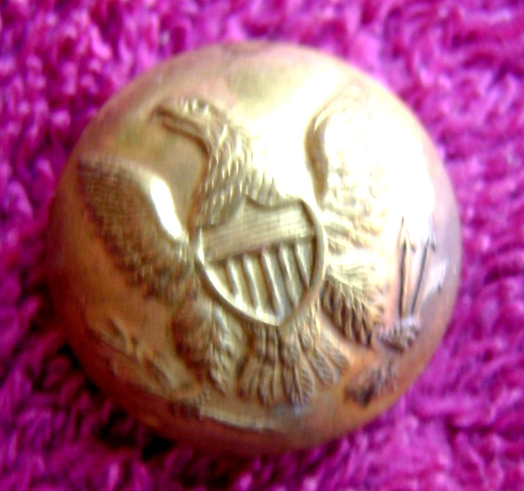(4) NON DUG CIVIL WAR FEDERAL EAGLE COAT SIZE BUTTONS
