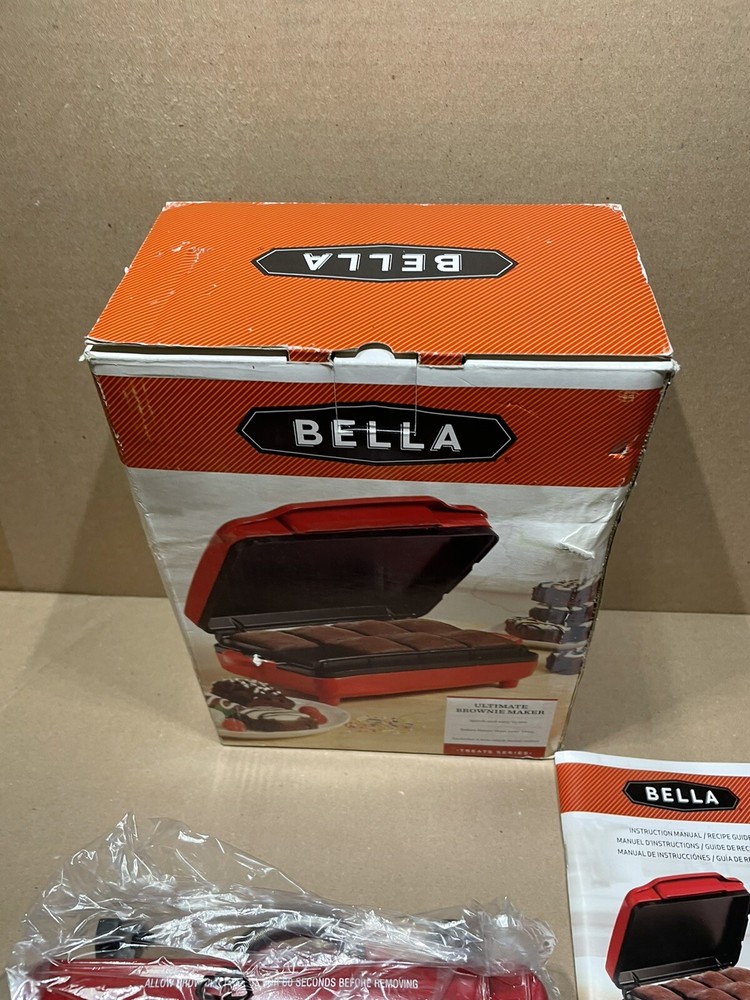 Bella Ultimate Brownie Maker 13540 new never used.