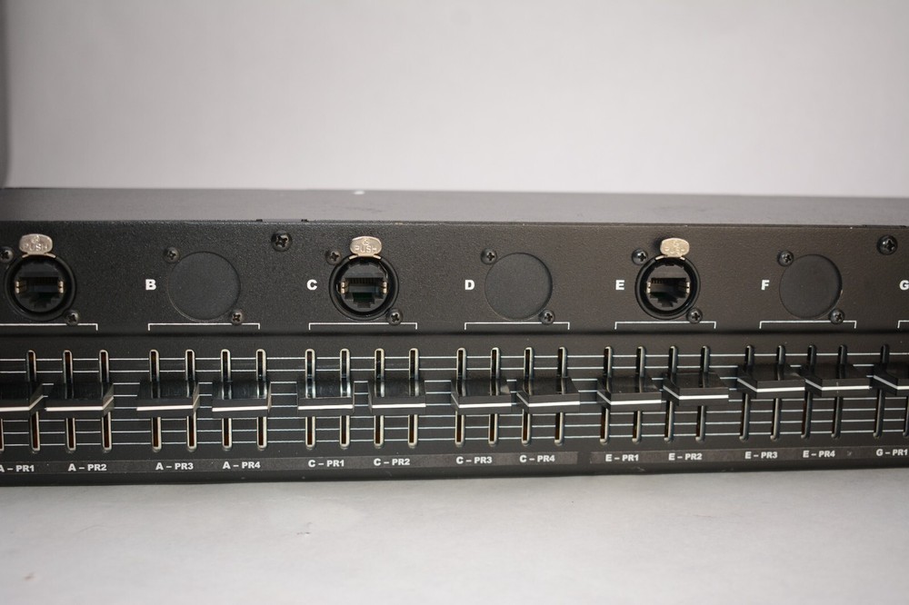 ETS SDS899 8 Port Audio Matrix Switch Excellent