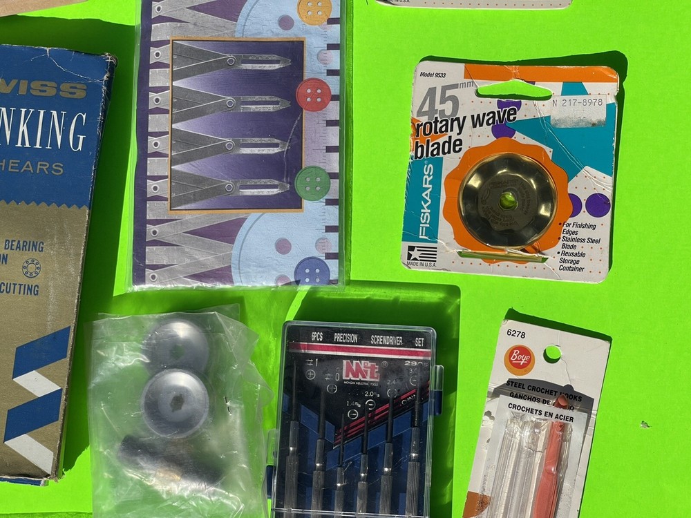 SEWING ACCESSORIES LOT