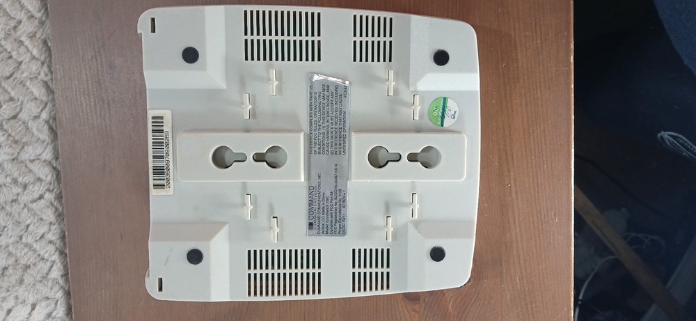 Command Communications Com (CS3500) 4-Ports External Switch