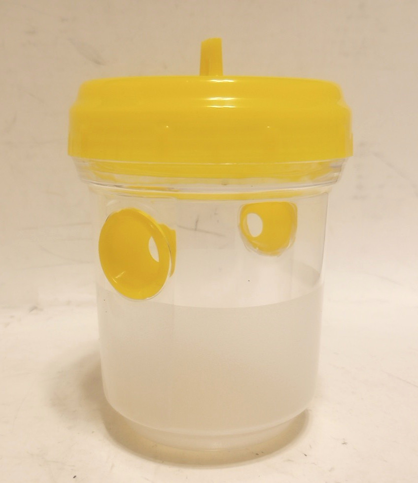 4 Wasp Trap Catchers Hanging Traps Wasps Hornets Flies-Non Toxic-Reusable-Yellow