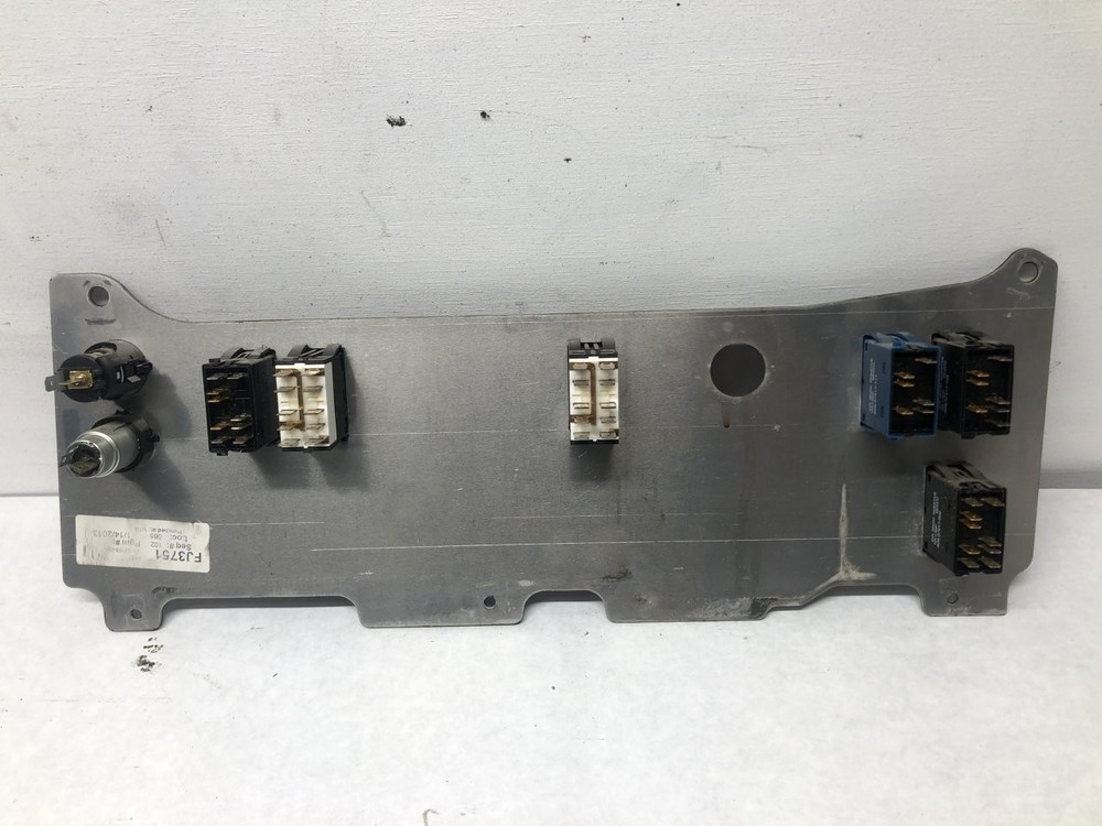Freightliner M2 106 SWITCH Dash Panel - Used | P/N 2253168001
