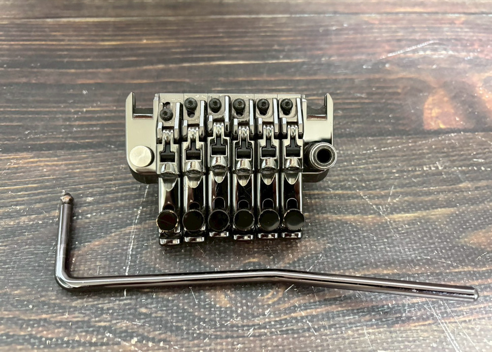 Ibanez Edge-ZERO Tremolo Cosmo Black with ZPS3 Zero Point System