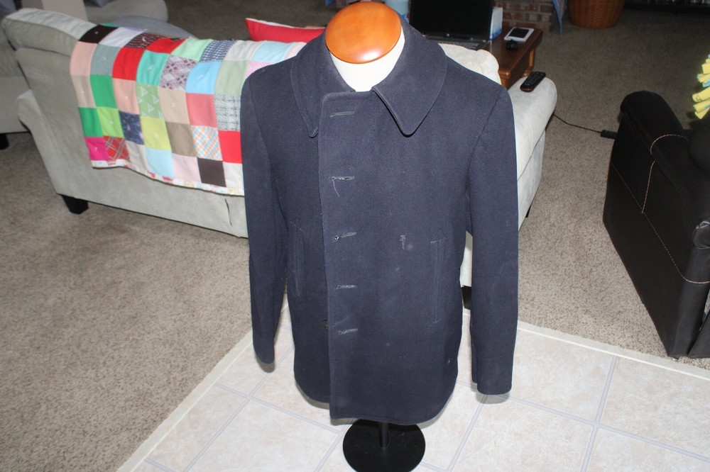 WW2 US Navy Pea Coat, Size Small/Medium FREE SHIPPING !!!!!!