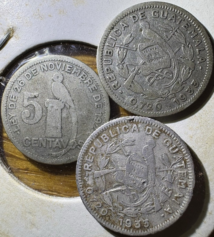 1933 Guatemala 5 Centavos .720 Silver Coin