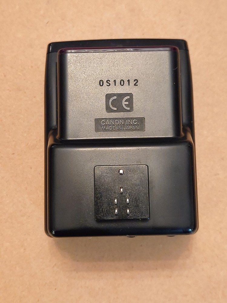 Canon ST-E2 Speedlite Transmitter With Case