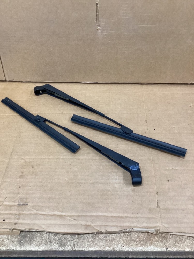 HMMWV windshield wiper arm assmy. 2-each