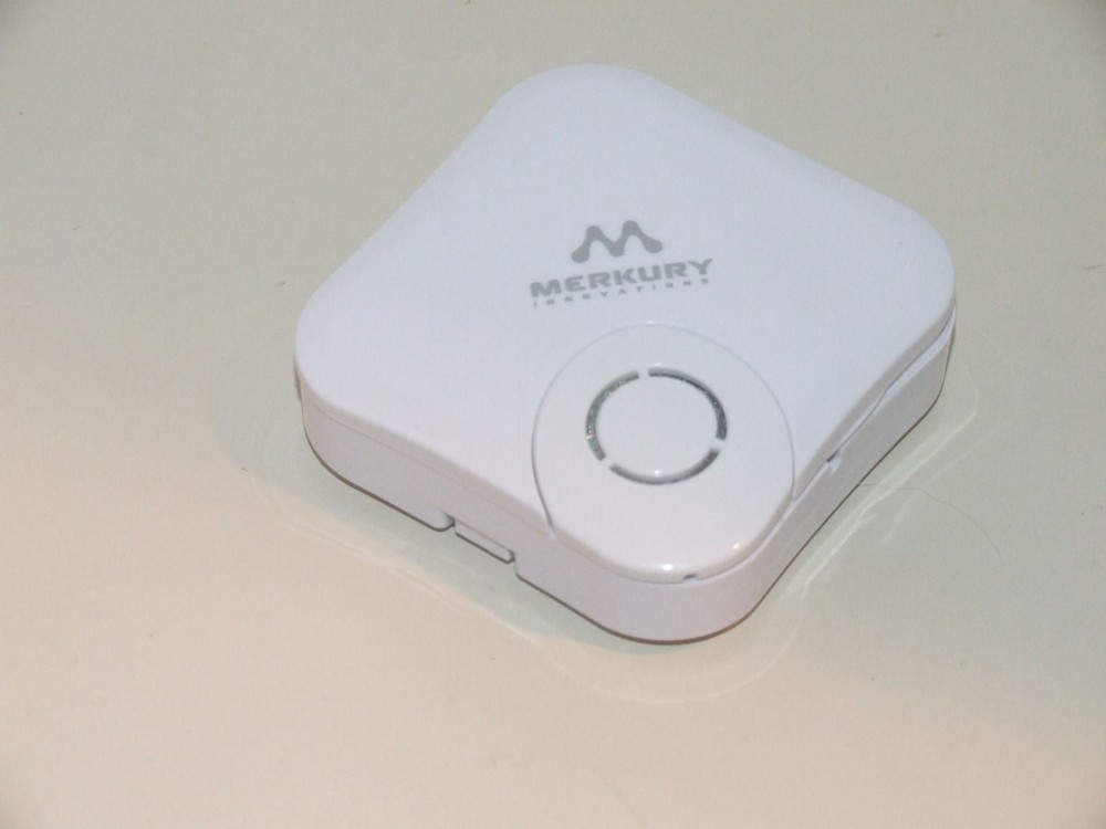 Merkury Innovations  White Speaker