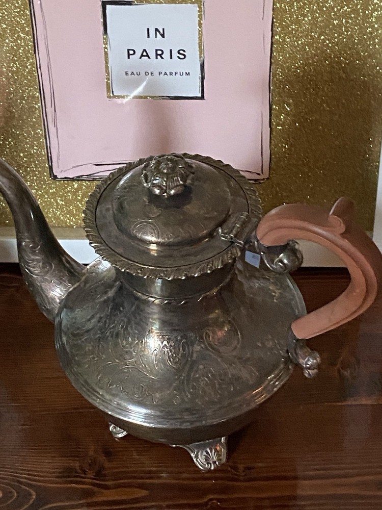 Silver plated Tea Pot With Wooden Handle /England
