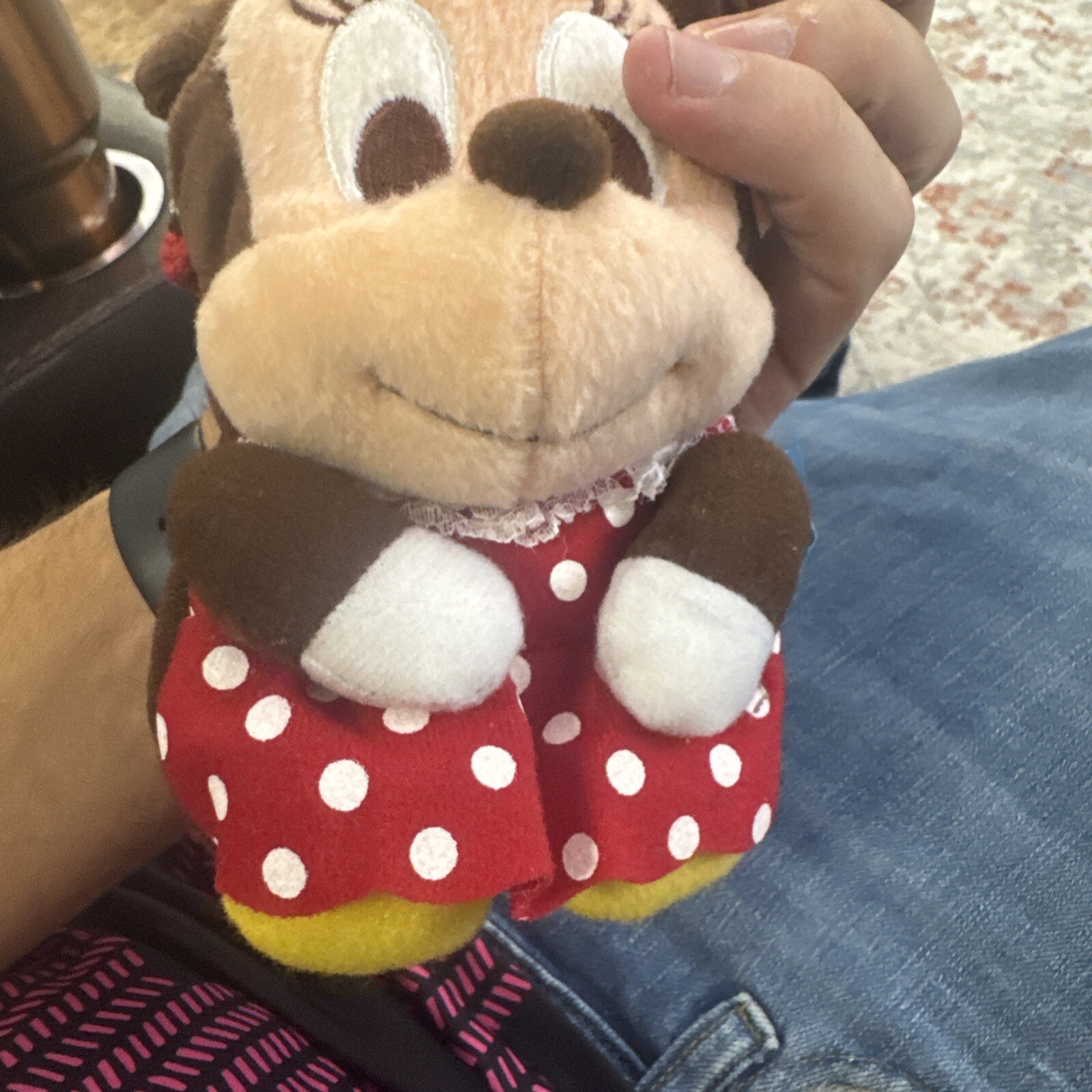 Disney Park Minnie Mouse Plush Coin Purse Clasped