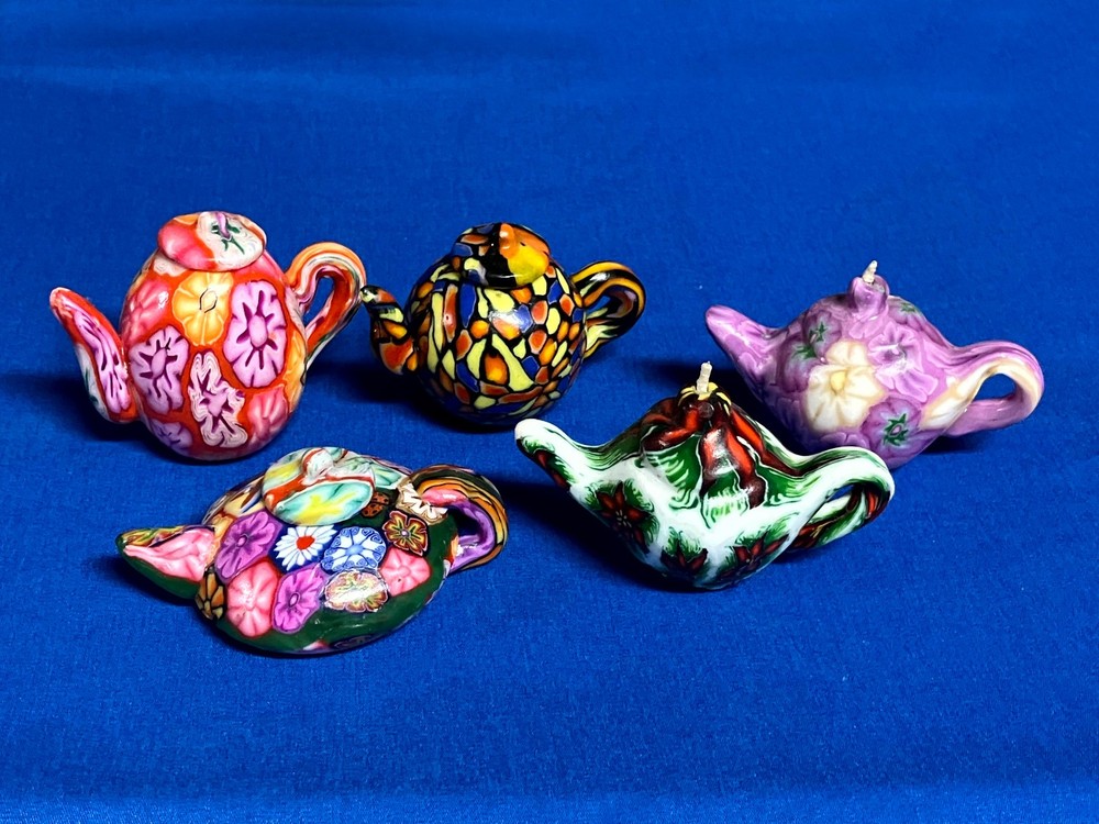 Set of Five Tiny Teapot-shaped Candles  -   Never Lit