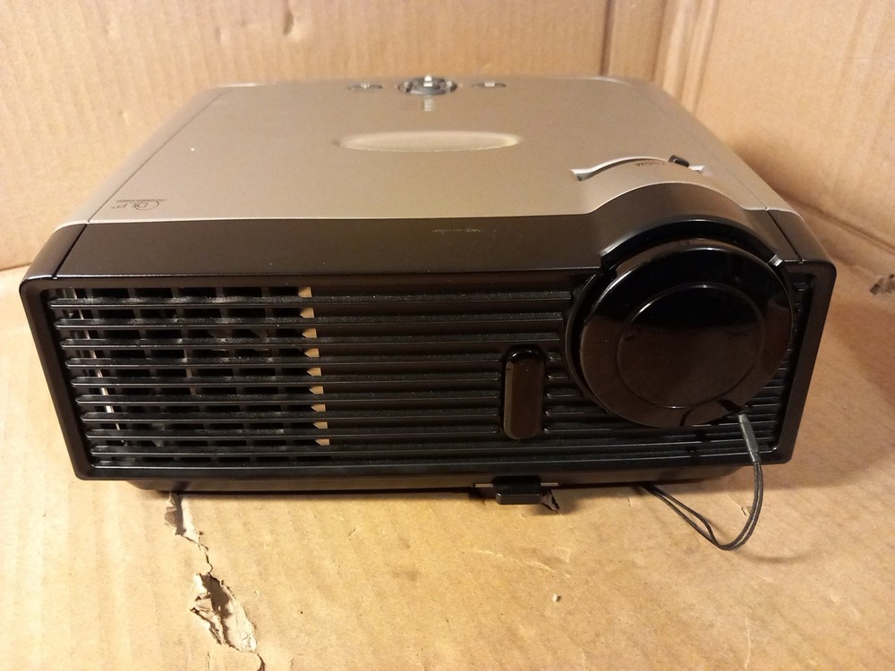 Optoma EP719R DMD PROJECTION DISPLAY Digital projector + CASE