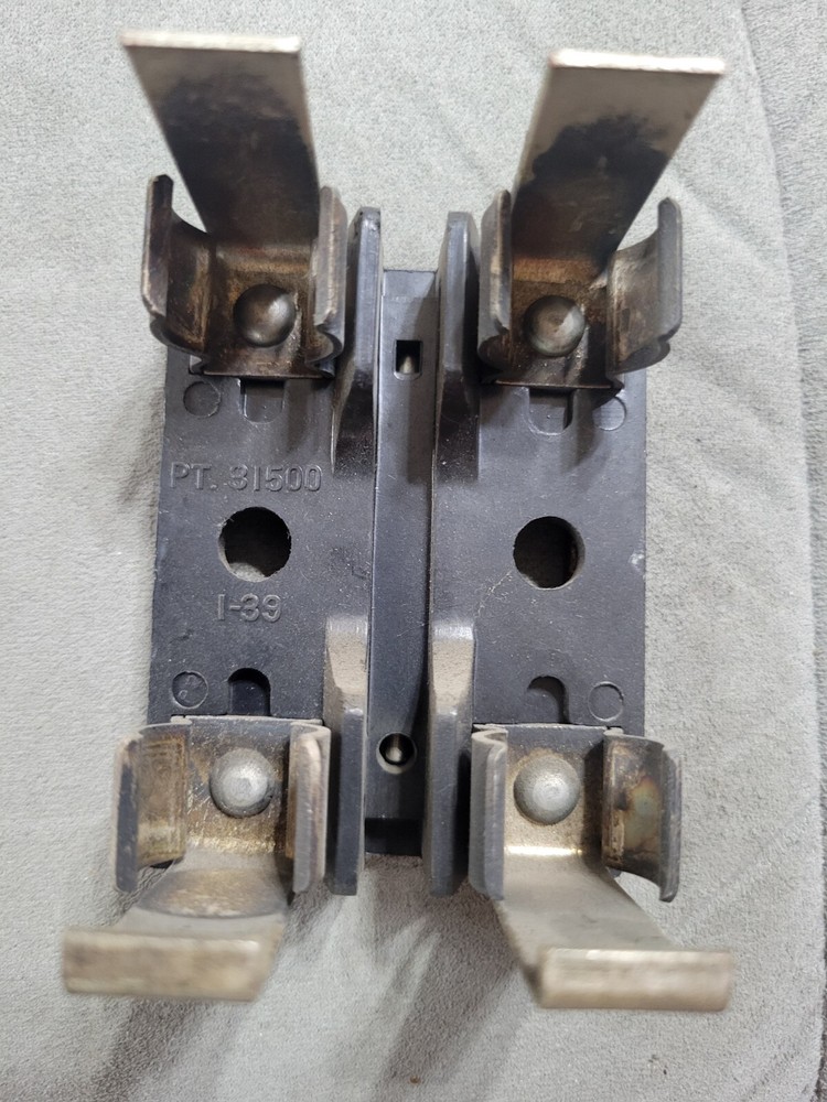 TRUMBULL ELECTRIC 240V FUSE PULLOUT PULL OUT FUSE HOLDER