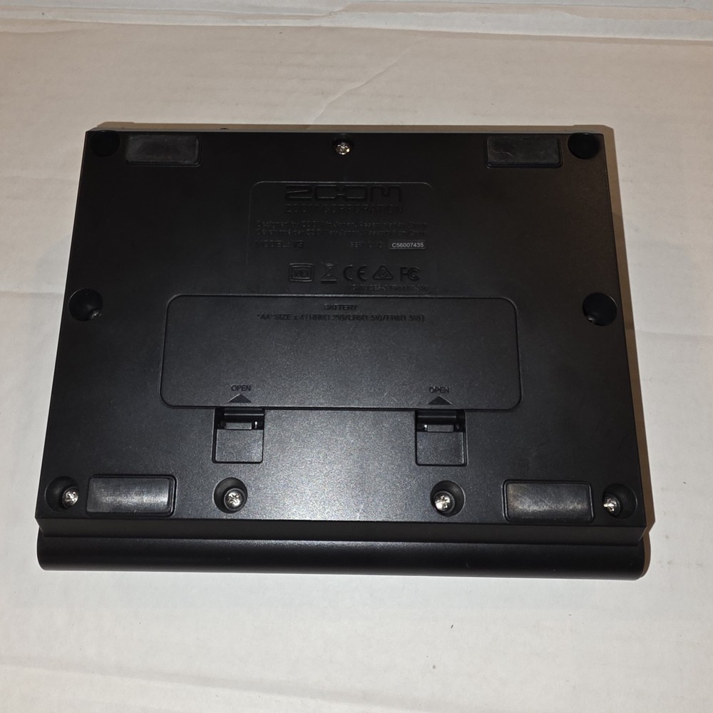 ZOOM V3 Vocal Processor Effects Voice Multi-effects