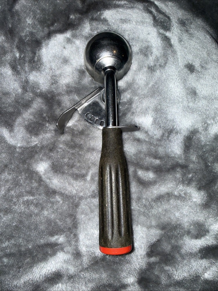 HAMILTON BEACH Model 65 Ice Cream Scoop
