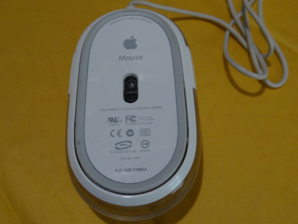 Apple Macintosh USB Keyboard and Mouse