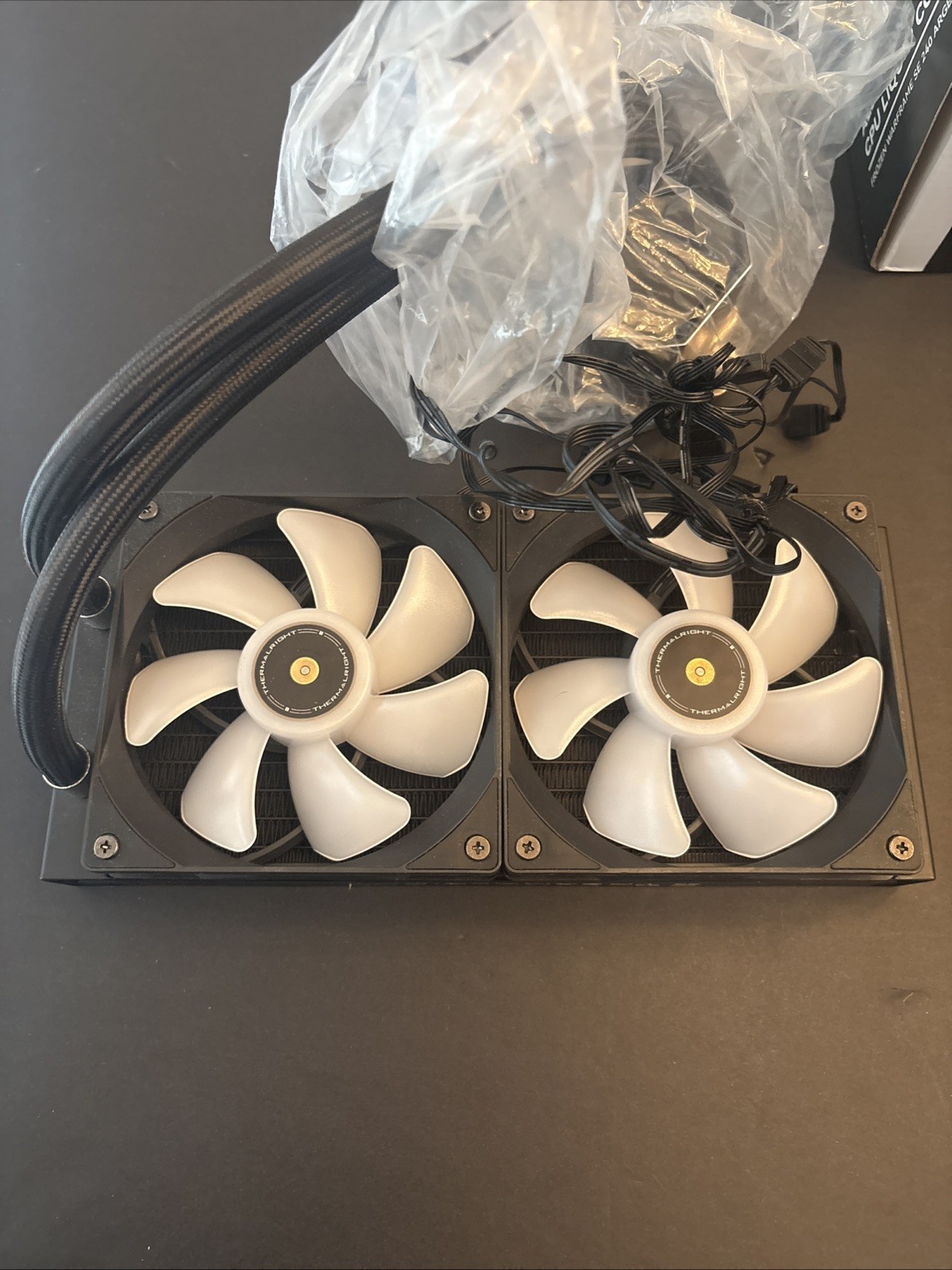 Thermalright Frozen Warframe 240 SE ARGB Black All-In-One - Do Not Know If Works