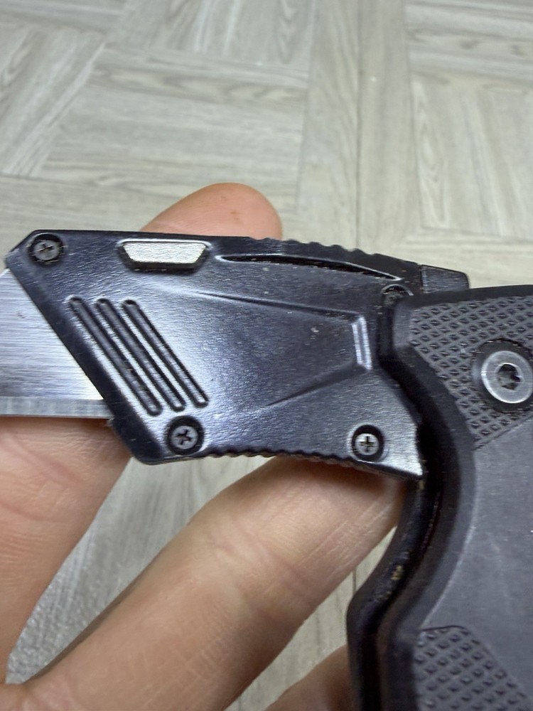 Kobalt Tools Folding Box Knife Black Box Cutter Sharp