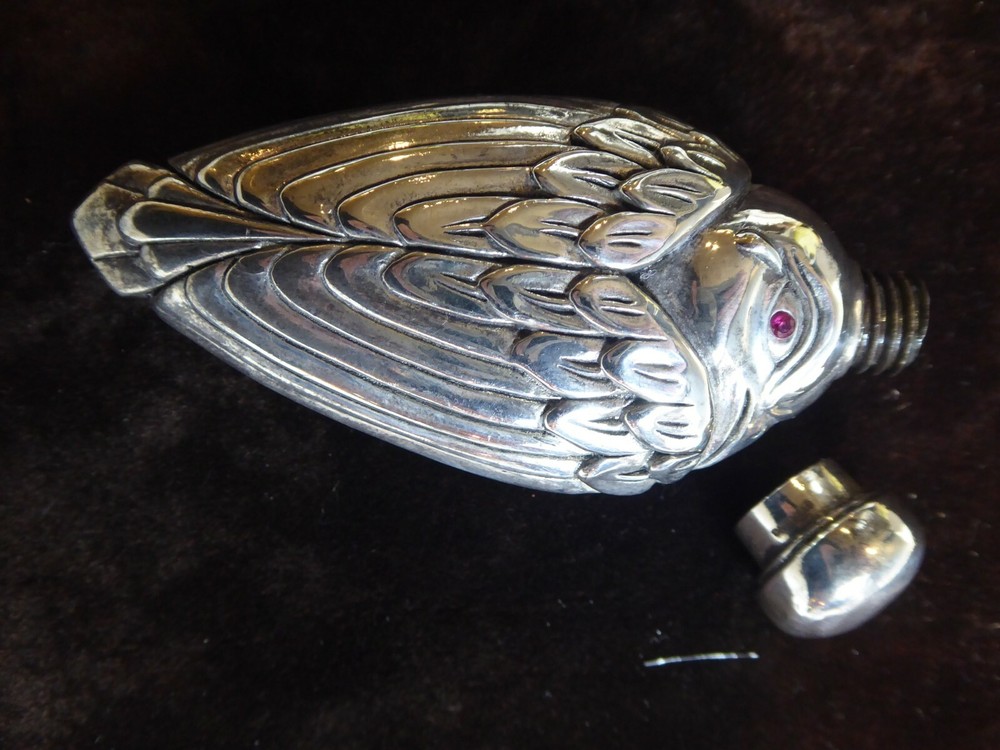 SUPERB SOLID SILVER BIRD SCENT PERFUME BOTTLE SET WITH RUBY EYES