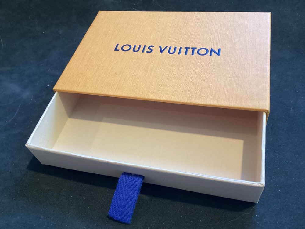LOUIS VUITTON BOX EMPTY  5.5 X 3.625 X 1   INCH