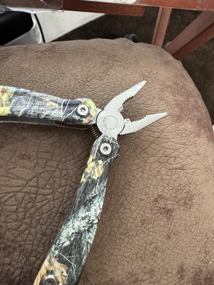 Folding Multi-Tool Knife Plier